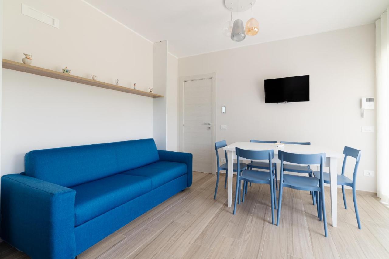 מרינה די קמרוטה Micabalu Luxury Apartment מראה חיצוני תמונה